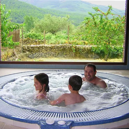 El Canchal De La Gallina -Cafeteria -Aparcamiento Gratis - Jacuzzi - Piscina De Agua Caliente Abierta Hasta El 12 De Octubre *
