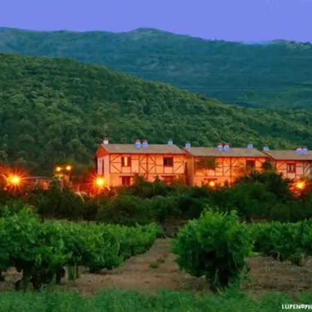 El Canchal De La Gallina -cafeteria -aparcamiento Gratis - Jacuzzi - Piscina De Agua Caliente Abierta Desde El 28 De Marzo 埃尔瓦