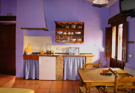 Rurales El Canchal De La Gallina: Rustic Retreat With Jacuzzi & Heated Pool *