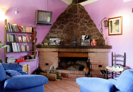 Rurales El Canchal De La Gallina: Rustic Retreat With Jacuzzi & Heated Pool Country house *