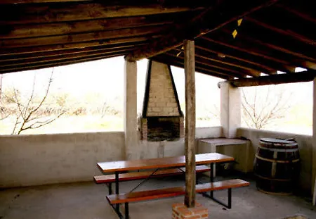 Rurales El Canchal De La Gallina: Rustic Retreat With Jacuzzi & Heated Pool Country house