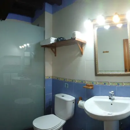 Country house Rurales El Canchal De La Gallina: Rustic Retreat With Jacuzzi & Heated Pool Hervas
