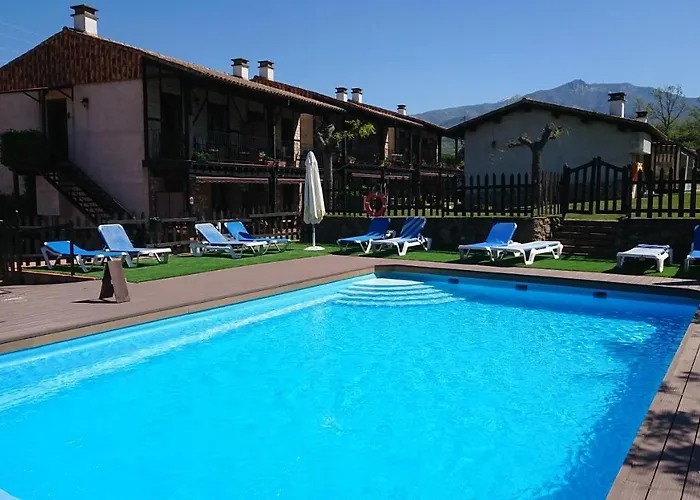 El Canchal De La Gallina -cafeteria -aparcamiento Gratis - Jacuzzi - Piscina De Agua Caliente Abierta Desde El 28 De Marzo Летний дом *