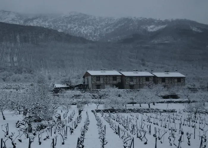 El Canchal De La Gallina -cafeteria -aparcamiento Gratis - Jacuzzi - Piscina De Agua Caliente Abierta Desde El 28 De Marzo Летний дом *